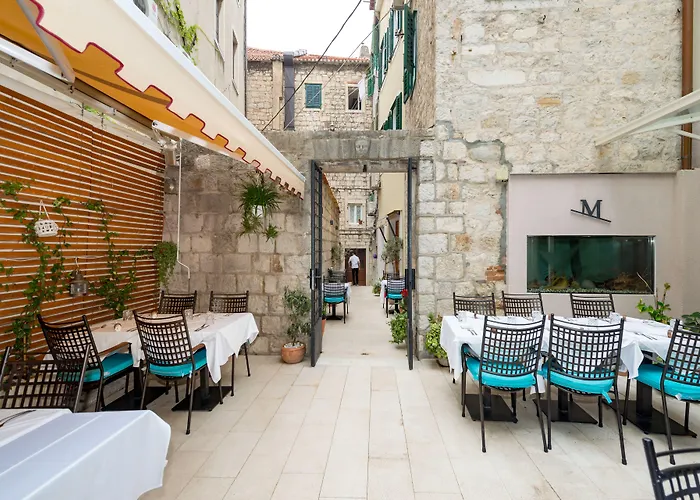 Makarun Heritage Rooms Split photo